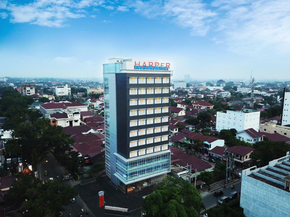 Harper Wahid Hasyim Medan By Aston Hotel Buitenkant foto