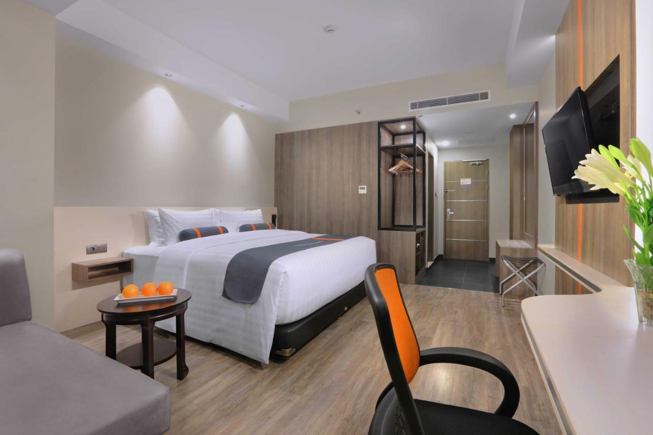 Harper Wahid Hasyim Medan By Aston Hotel Buitenkant foto