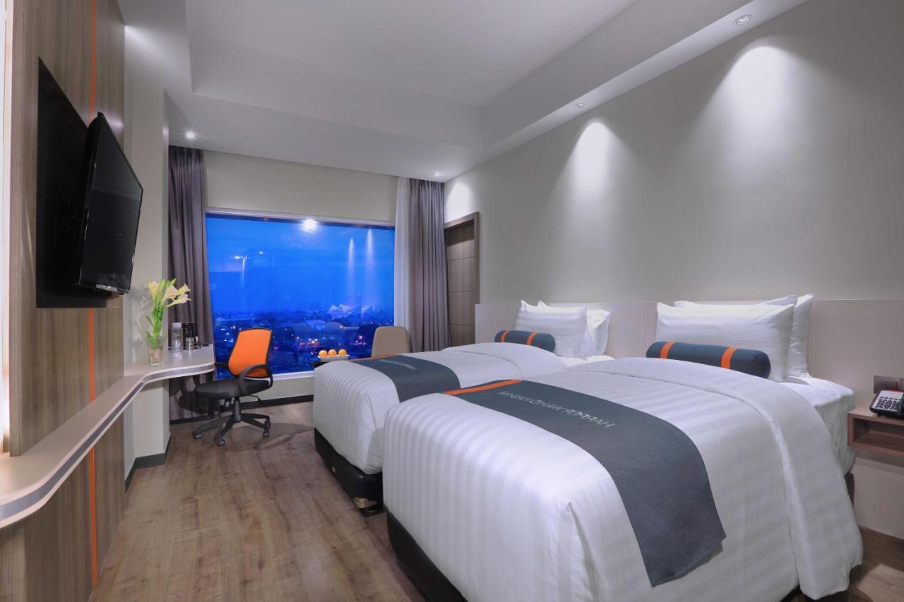 Harper Wahid Hasyim Medan By Aston Hotel Buitenkant foto